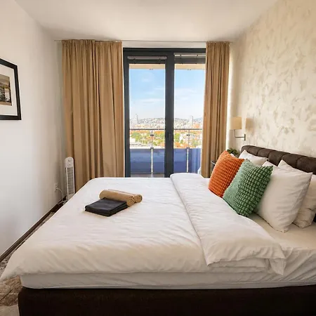 Free Parking I Book The View I Close To Centre Apartamento Bratislava